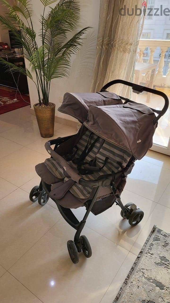Joie twin double stroller perfect condition 4