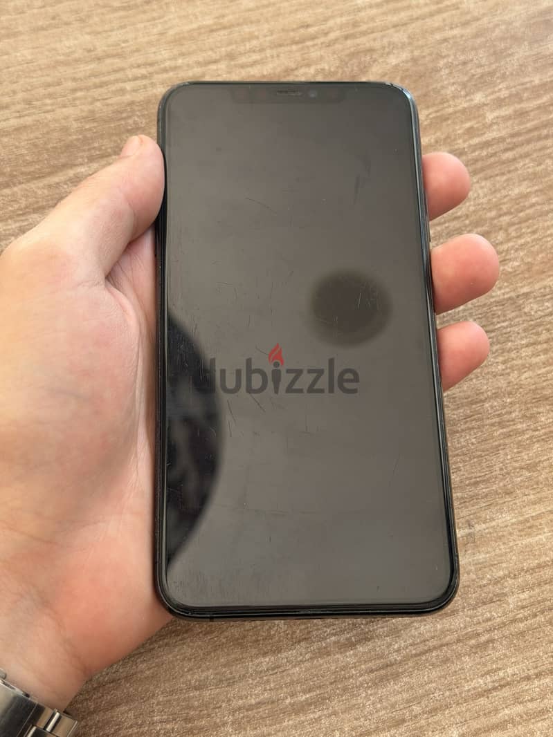 Apple - iPhone 11 Pro Max 2