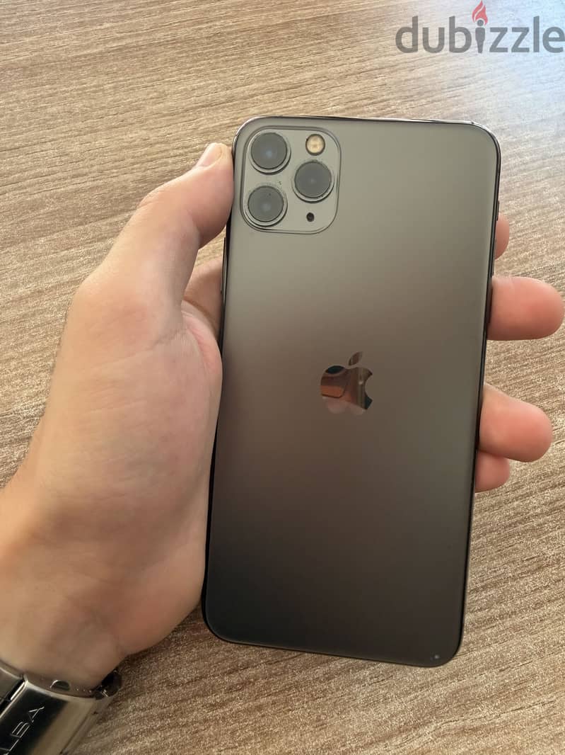 Apple - iPhone 11 Pro Max 3