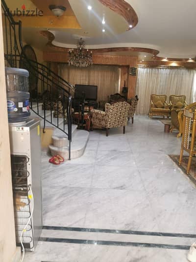 Villa for sale in Al Rabwah 1, Sheikh Zayed. Plot area 440 square meters, buildings 260 square meters over two floors. The garden is 300 meters, consisting of a reception area, a service room with a bathroom, a large kitchen, and a guest bathroom on the ground floor. The first floor has a master bedroom with a bathroom and two bedrooms with a shared bathroom, an office, and a living area with a terrace. Villa for sale in Al Rabwah 1, Sheikh Zayed. Plot area 440 square meters, buildings 260 square meters over two floors. The garden is 300 meters, consisting of a reception area, a service room with a bathroom, a large kitchen, and a guest bathroom on the ground floor. The first floor has a master bedroom with a bathroom and two bedrooms with a shared bathroom, an office, and a living area with a terrace.