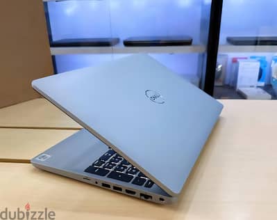 عرض مميز جداً على لابتوب العمل الشاقTouchscreen) Dell Precision 3550