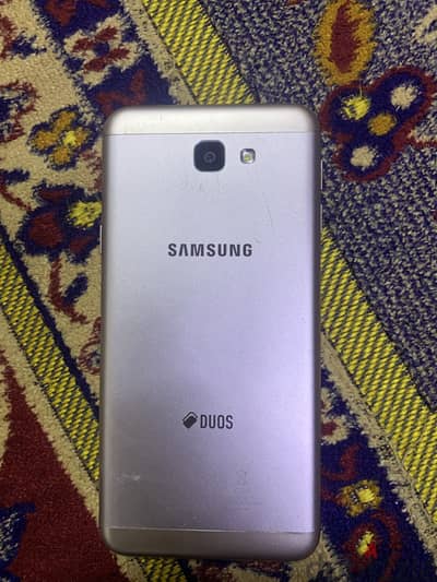 Samsung J5
