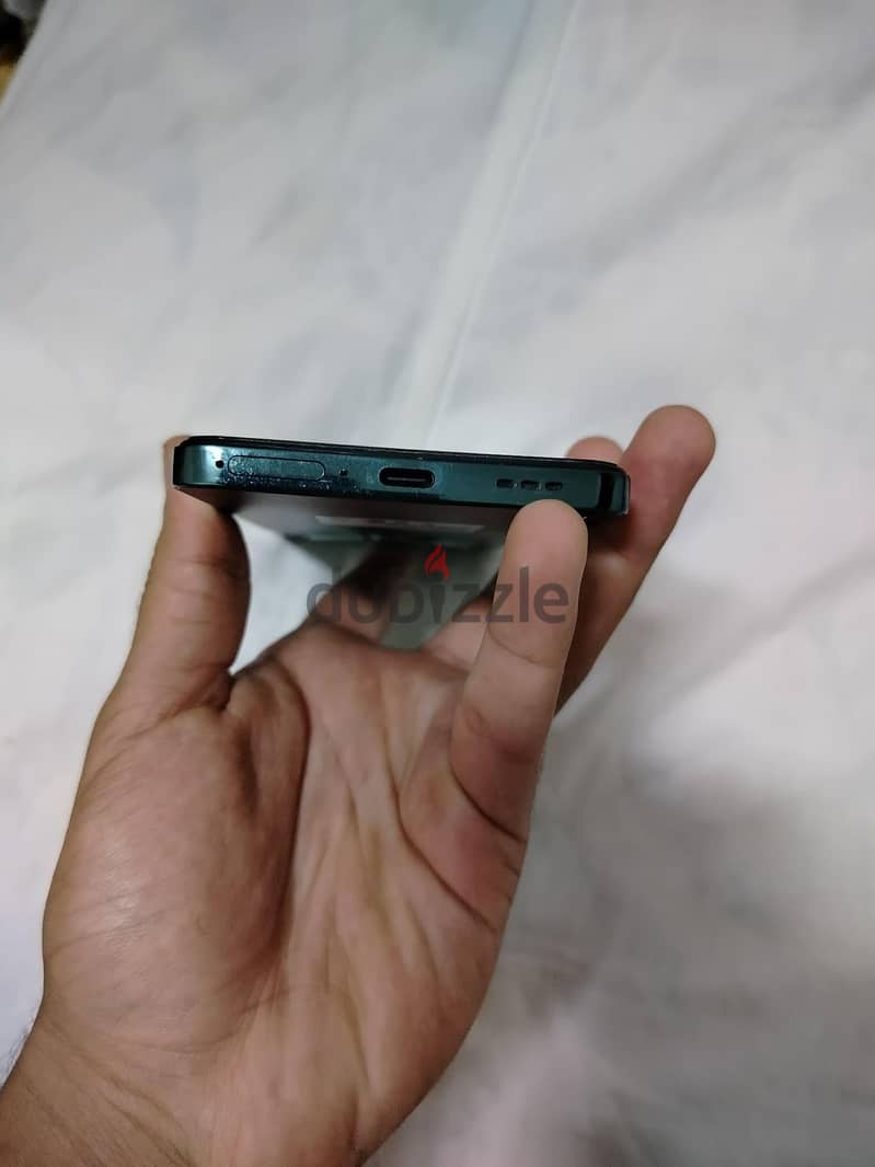 Oppo Reno 12 F 2