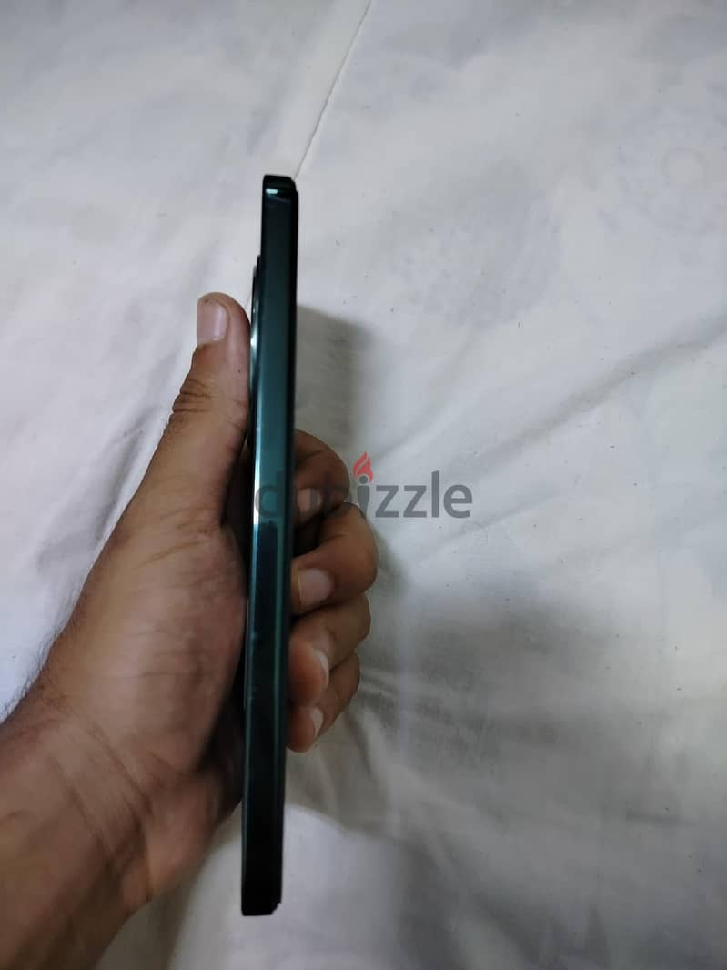 Oppo Reno 12 F 3