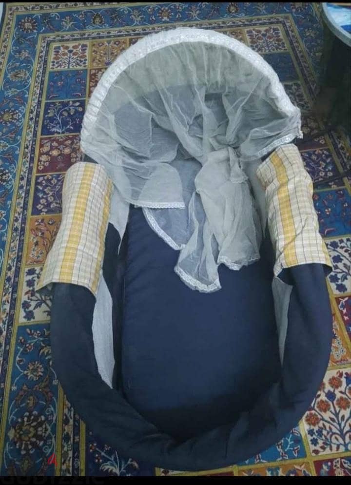 سرير اطفال 2
