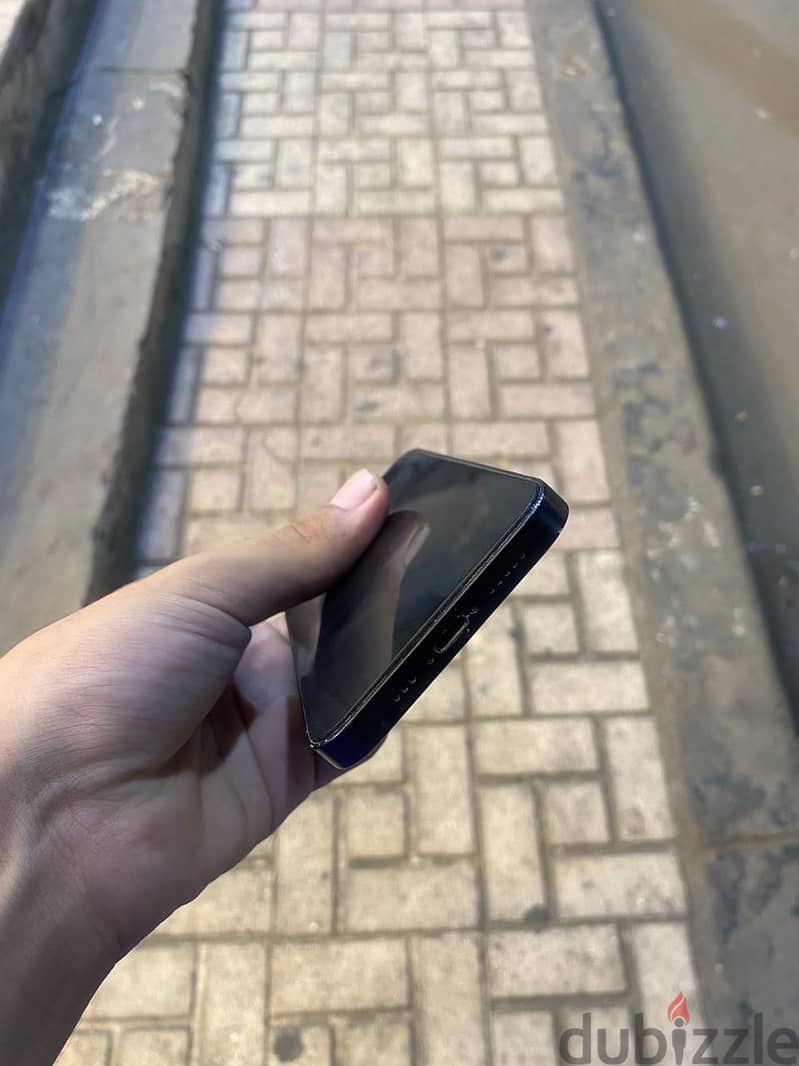 Apple - iPhone 13 4