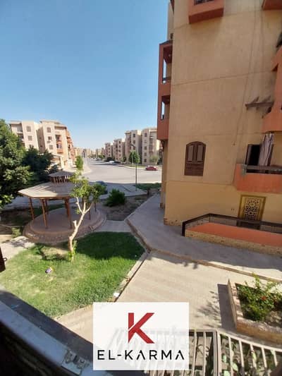 شقه للبيع في مدينة العبور مشروع العاملين بالخارج 70م