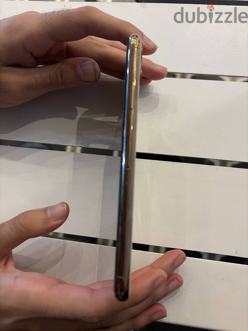 Apple - iPhone 11 Pro Max 1