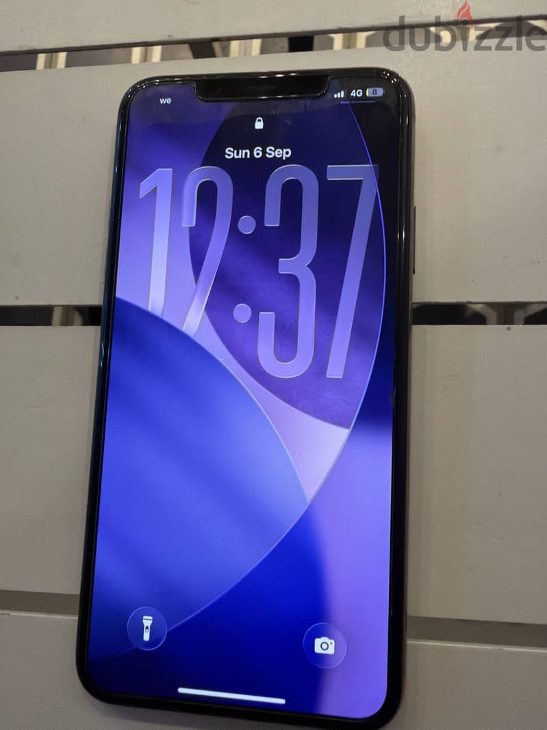 Apple - iPhone 11 Pro Max 4