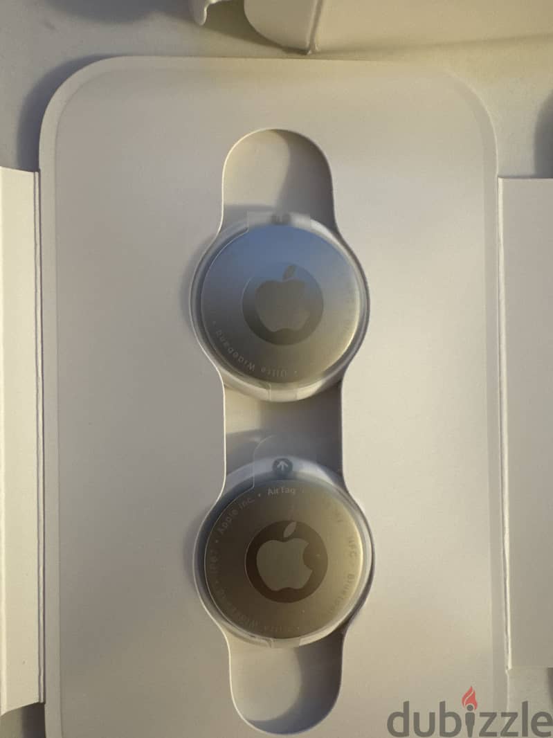 Apple Air Tag ( New ) 2