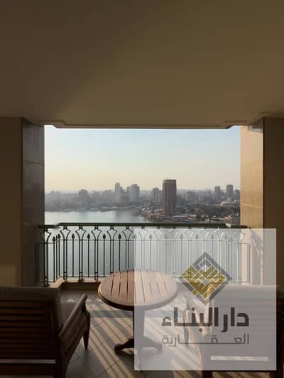 بربح 700 الف استثمار وحدة فندقية للبيع مباشرة علي كورنيش النيل بالفرش و الاجهزة جاهزة للسكن في برج فندق intercontinental ريف دو نيل نوفارا