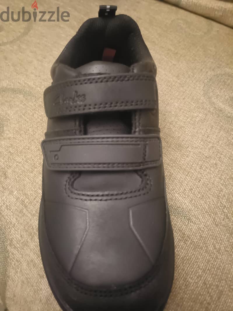 clarks school shoes - size 29 1