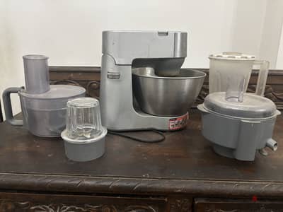 عجانة كينوود Kenwood KM280 900 وات + ملحقات