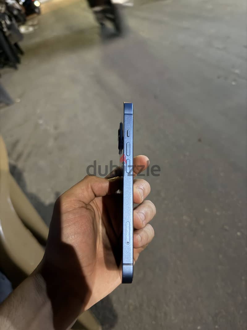 I phone 128g B82 1