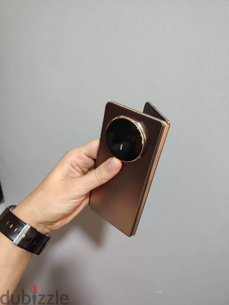 Honor Magic v5 6