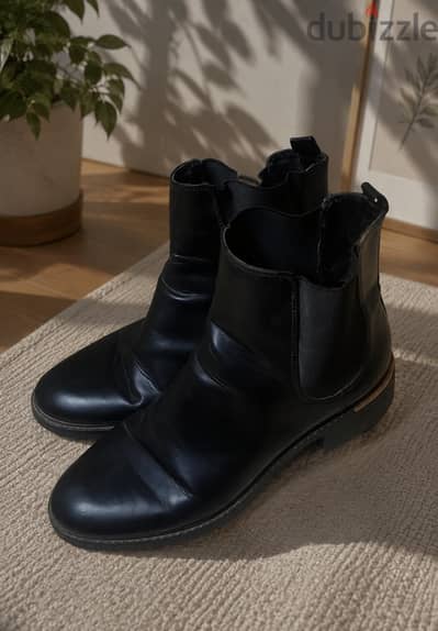women Zara original heeled boots