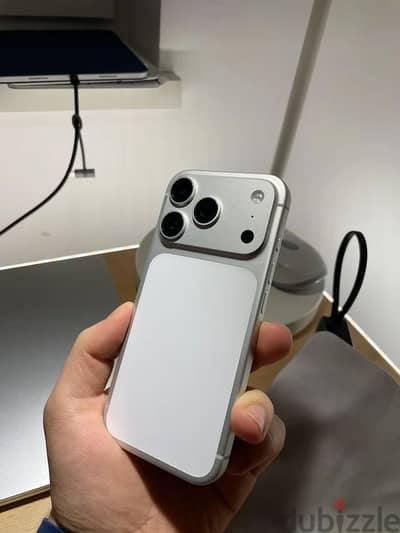 Apple - iPhone 17 Pro (ضمان محلي)