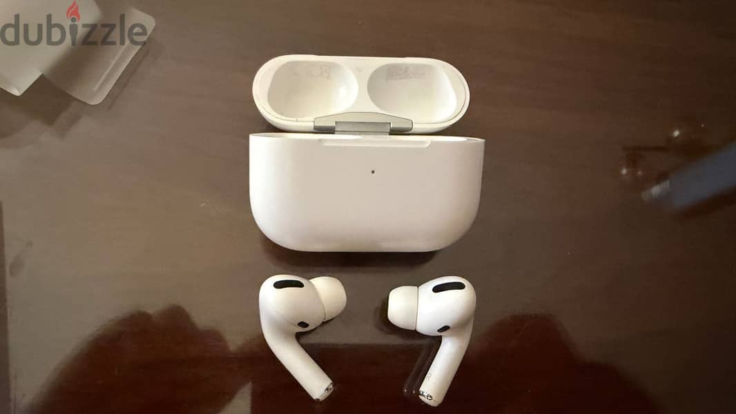 Apple Airpods pro 1st generation 2