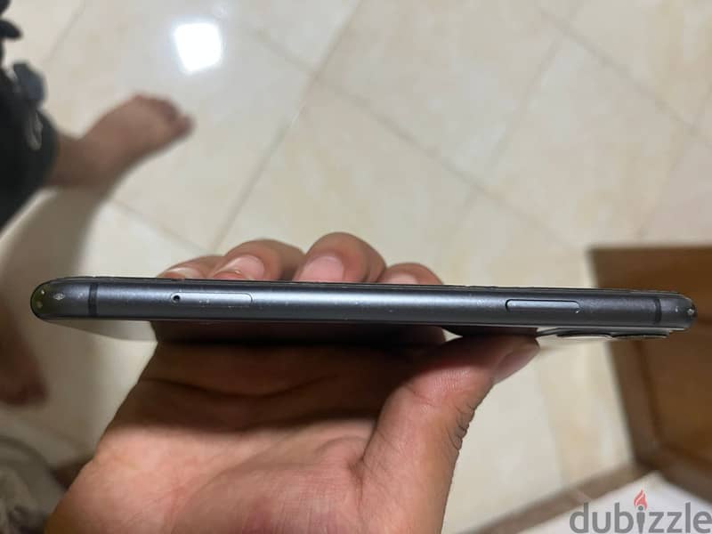 آبل - آيفون 11 3