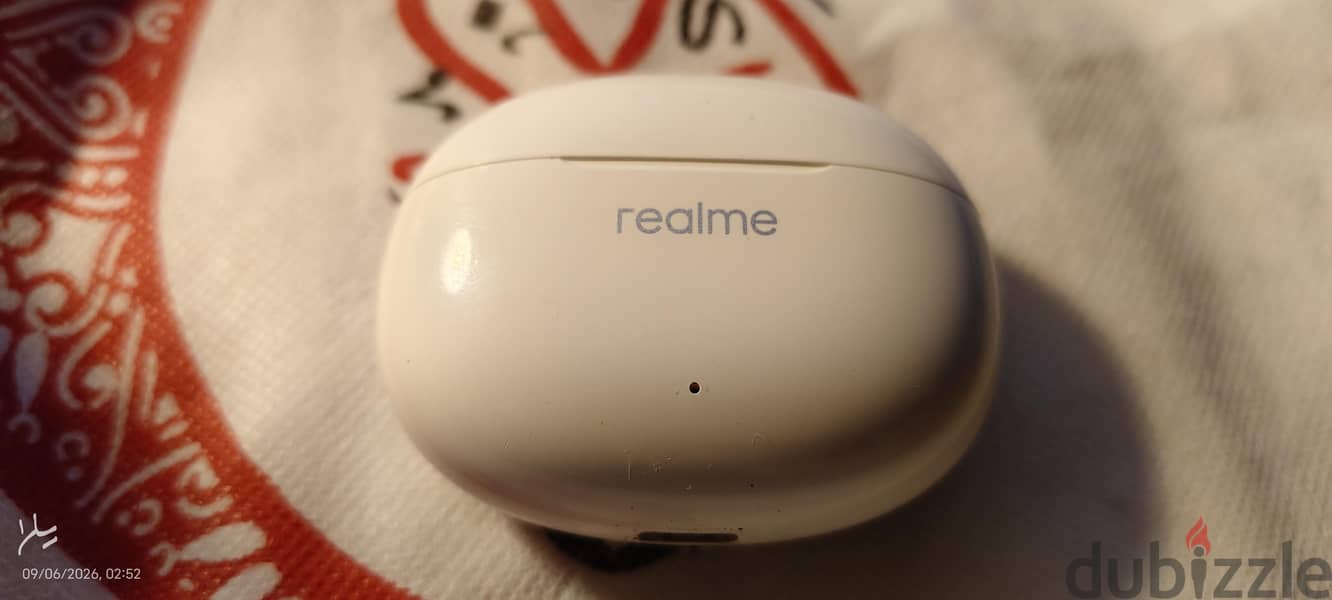 Realme Buds T100 1