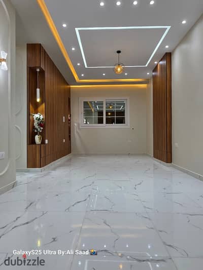 Move in immediately in Hadayek Al Ahram! 110m² 3-bedroom apartment with ultra super lux finishing, steps from Al-Khazan and Menkaure.