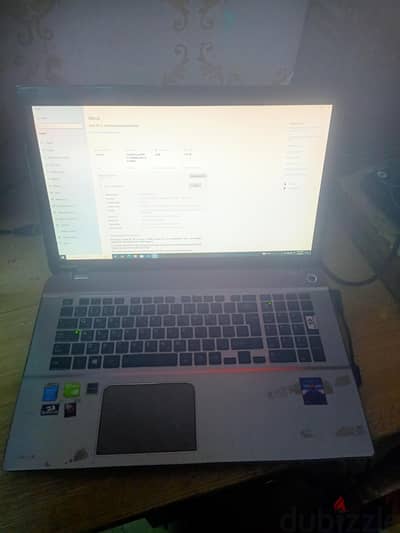 لاب بكارت شاشه gtx 740 2جيجا وتخزين ssd وhdd تيرا
