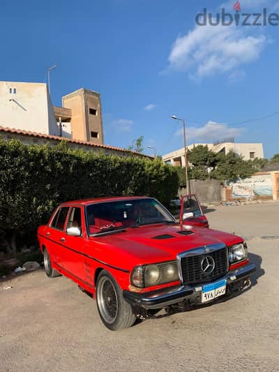 مرسيدس بنز 200 1977