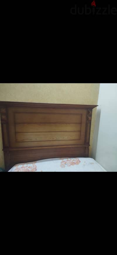 سرير  اطفال
