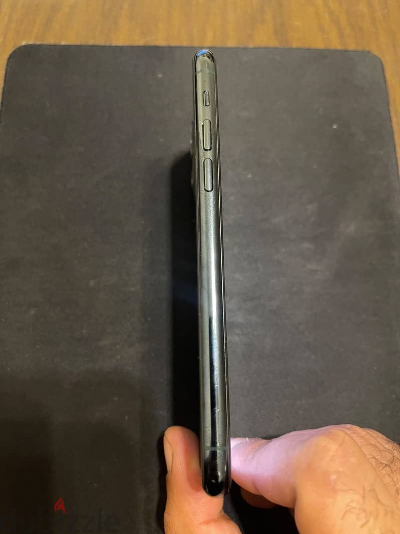 Apple - iPhone 11 Pro 1