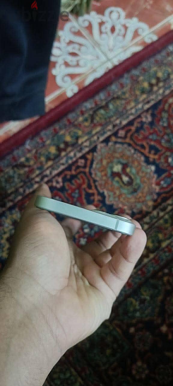 ايفون 13 للبيع 5
