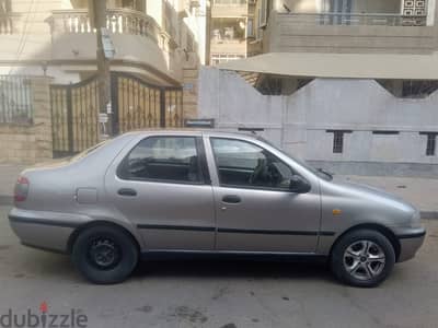 فيات سيينا 2000