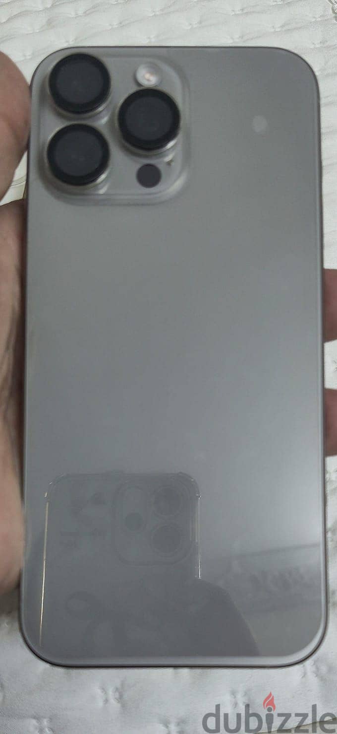 Apple - iPhone 16 Pro Max 1