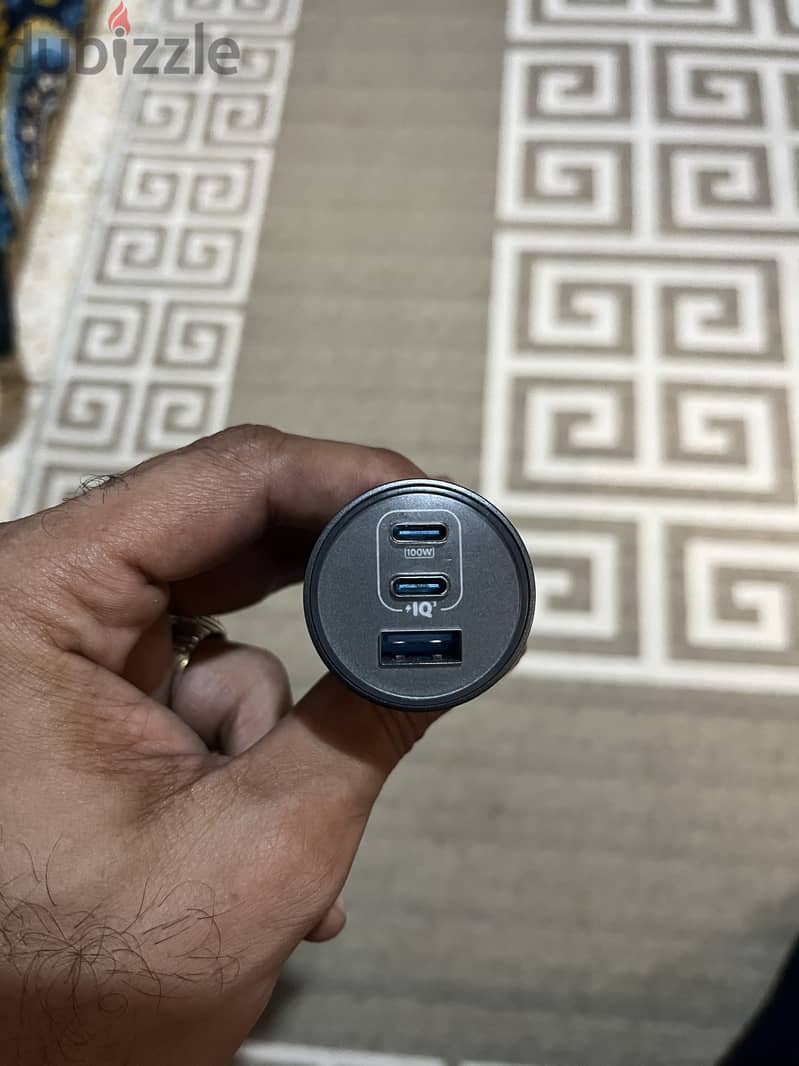 شاحن انكر 1