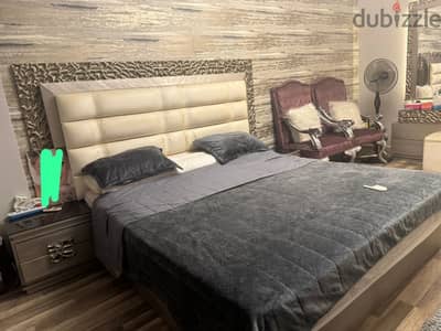 غرفة نوم ماستر بحالة رائعه