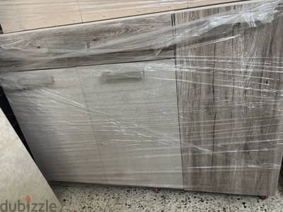 مطبخ خشب MDF ١٢٠ سم وحدتين علوي وسفلي بالرخامة  جديد لم يستخدم
