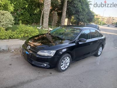 فولكسفاغن جيتا 2014 Volkswagen Jetta أعلى فئة حالة ممتازة مالك أول
