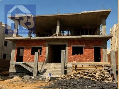 نصف روف للبيع في تمر حنة 1 فيلات – التجمع الخامس