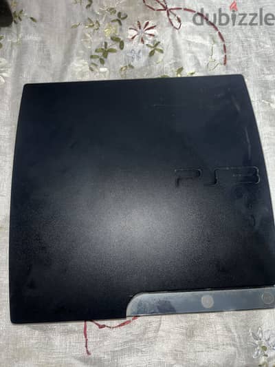 PS3 super slim + 3 controllers the price is negotiable