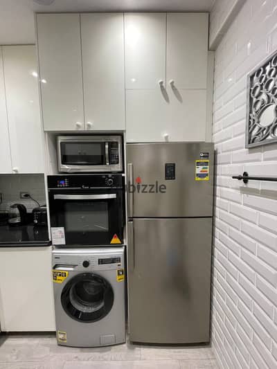 Fully Furnished Studio for Rent in Hyde Park