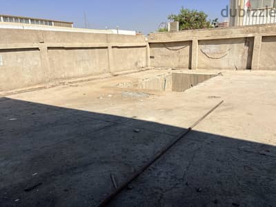 يارد وارض مجهز ومرخص ومكاتب اداريه بالمنطقه الصناعيه بزهراء المعادي