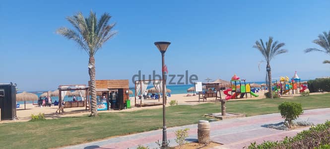 بالم بيتش . شاليه تانى بالروف بحرى اول صف العمارات الاقرب للبحر