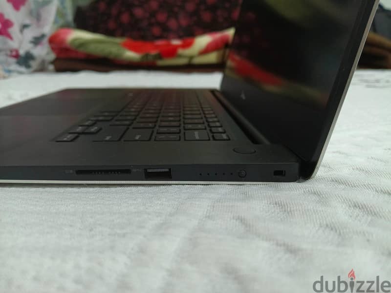 Dell Precision 5540 2