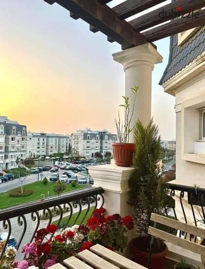With a down payment of only 500,000, you can own a Double View apartment in Mountain View New Cairo minutes from Mivida near Waterway and Patio Sodic
