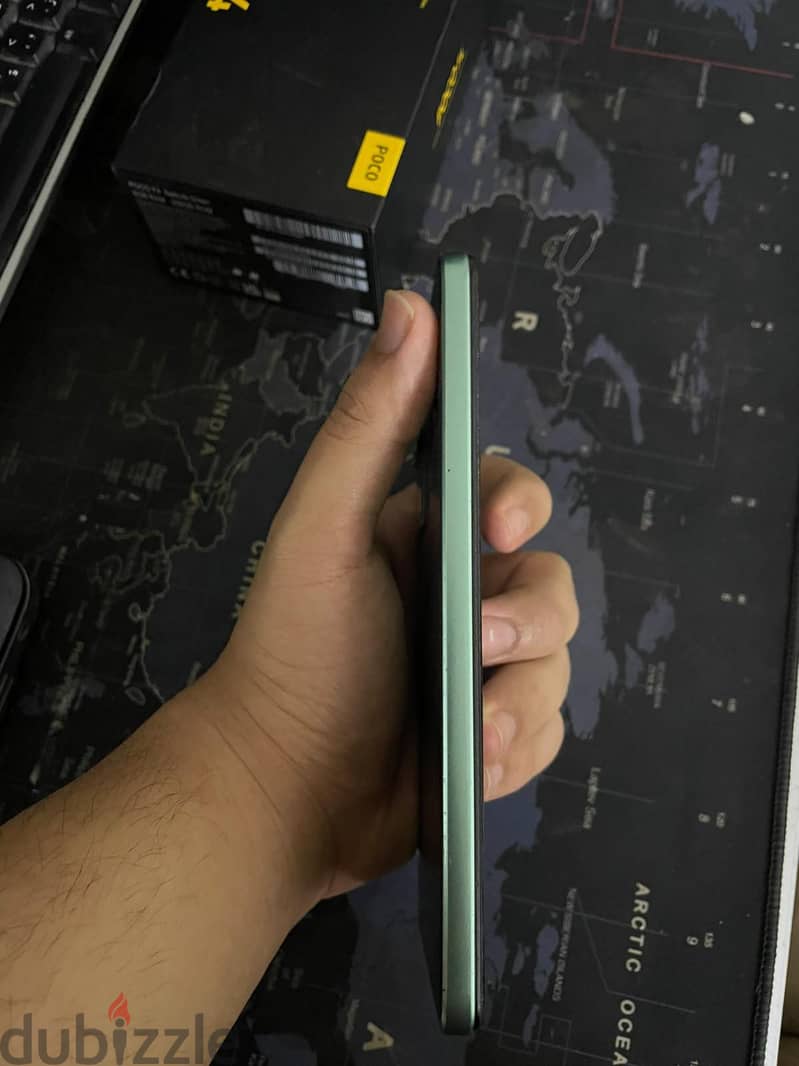 Xiaomi Poco F4 4