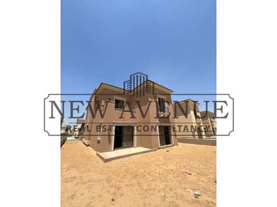 Standalone Villa for sale Ready to Move with installments very prime location  in City Gate phase Sapphire -  New cairo