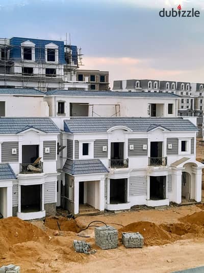 Luxury Townhouse for Sale in Mountain View 1.1 New Cairo Very Prime Location