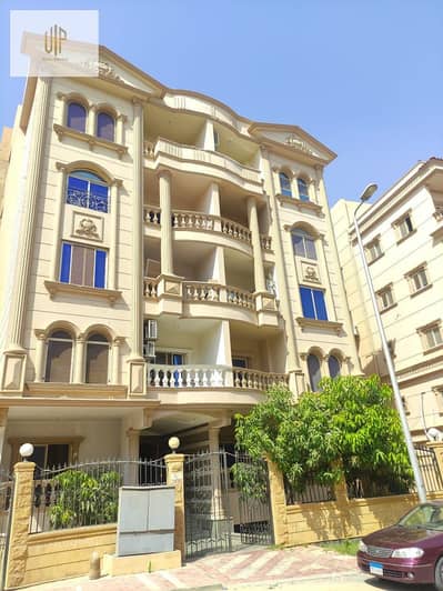 Apartment in the Southern Lotus for sale in a prime location. Very close to Agora Mall and the Clubs Street with super luxury finishing.