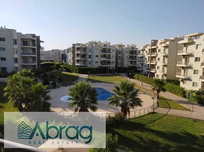 للايجار شقة 112 م بالمطبخ والاجهزة و التكييفات في كمبوند ذا ادريس الشيخ زايد