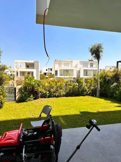 Luxurious Fully Finished Townhouse Lake View for Resale  at Joulz ready to move