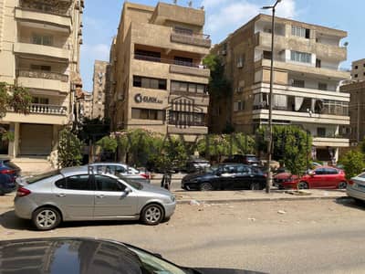 محل 180 متر دور ارضي للايجار كامل التشطيب في مدينة نصر على شارع عباس العقاد